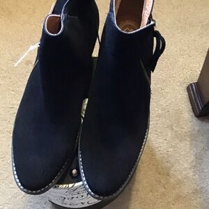 White Mountain WomensBlack Ankle Boots Size 10 NWT